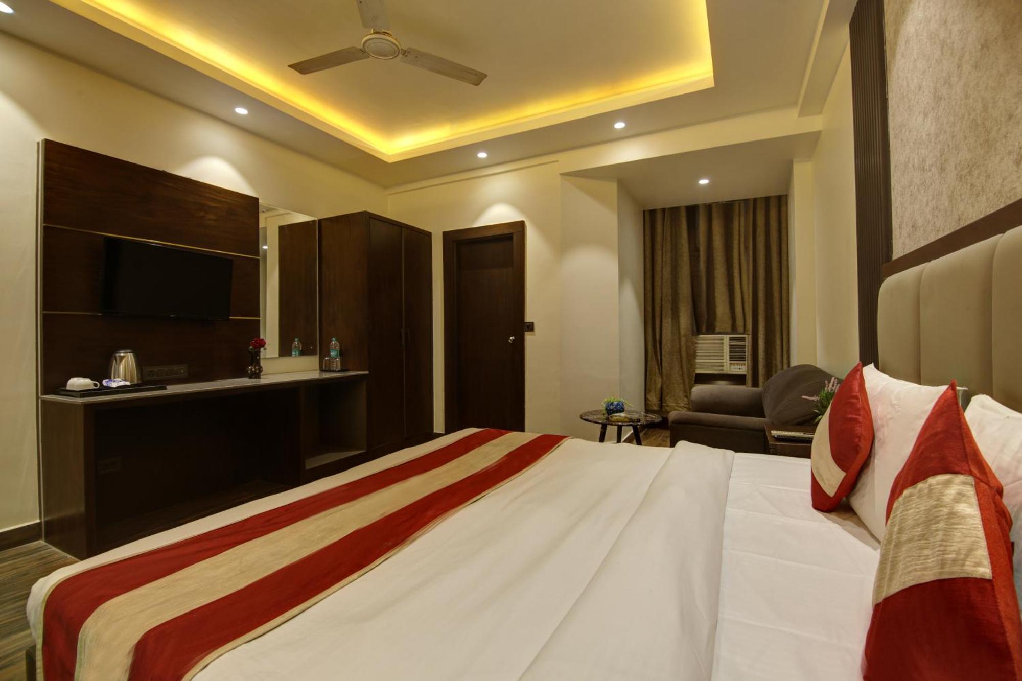 Hotel Kashish Plaza - 5 Mins From Metro Station Dillí Exteriér fotografie