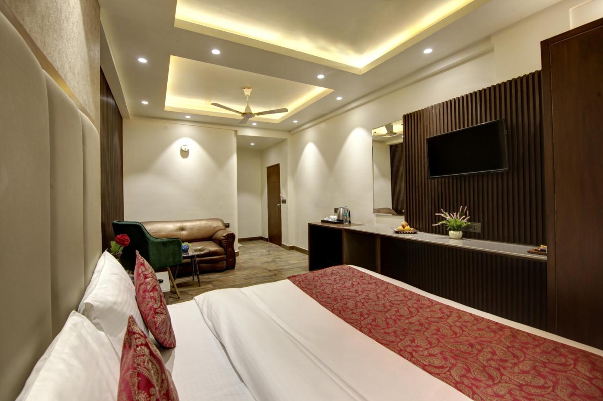 Hotel Kashish Plaza - 5 Mins From Metro Station Dillí Exteriér fotografie