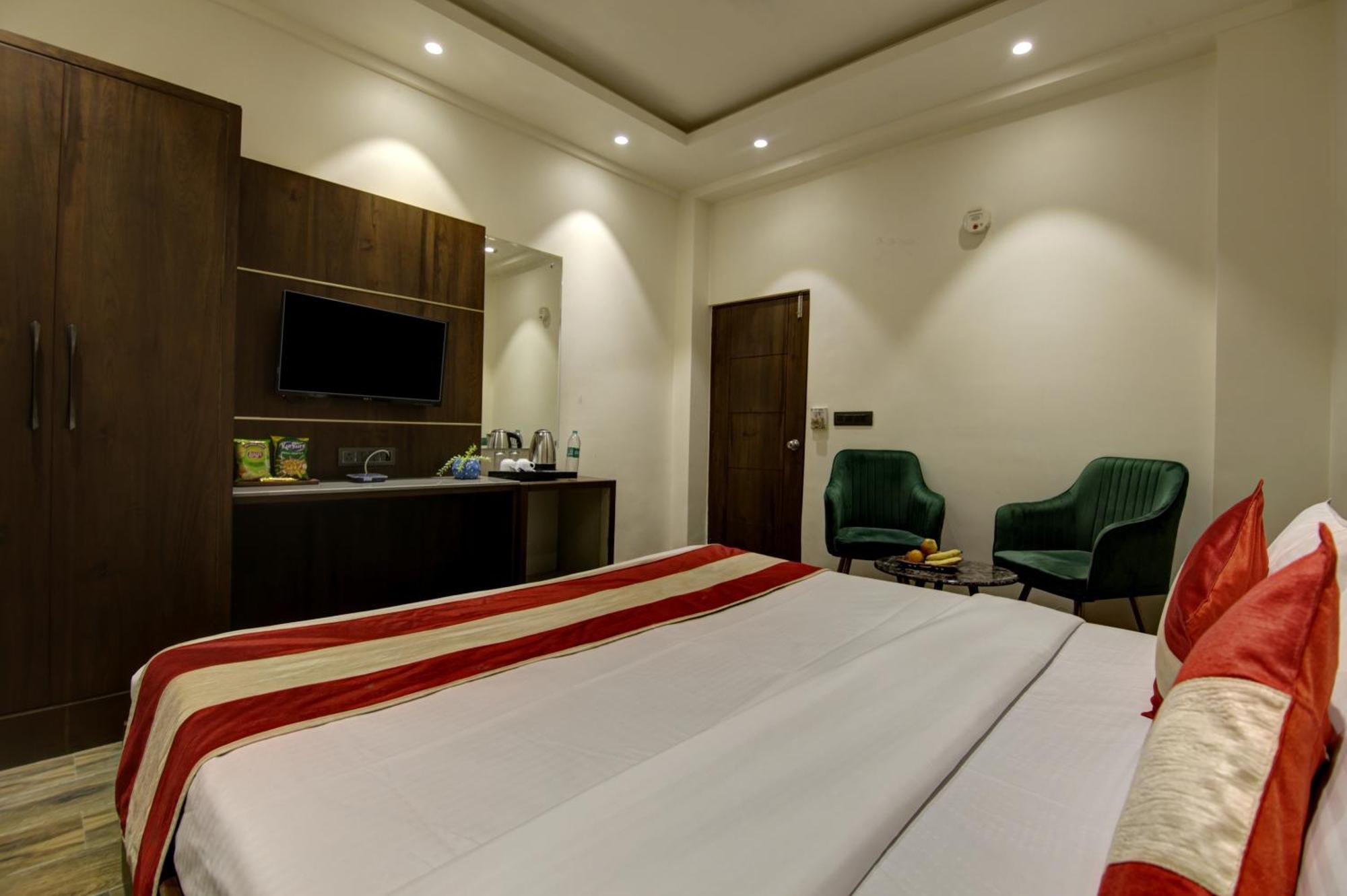 Hotel Kashish Plaza - 5 Mins From Metro Station Dillí Exteriér fotografie